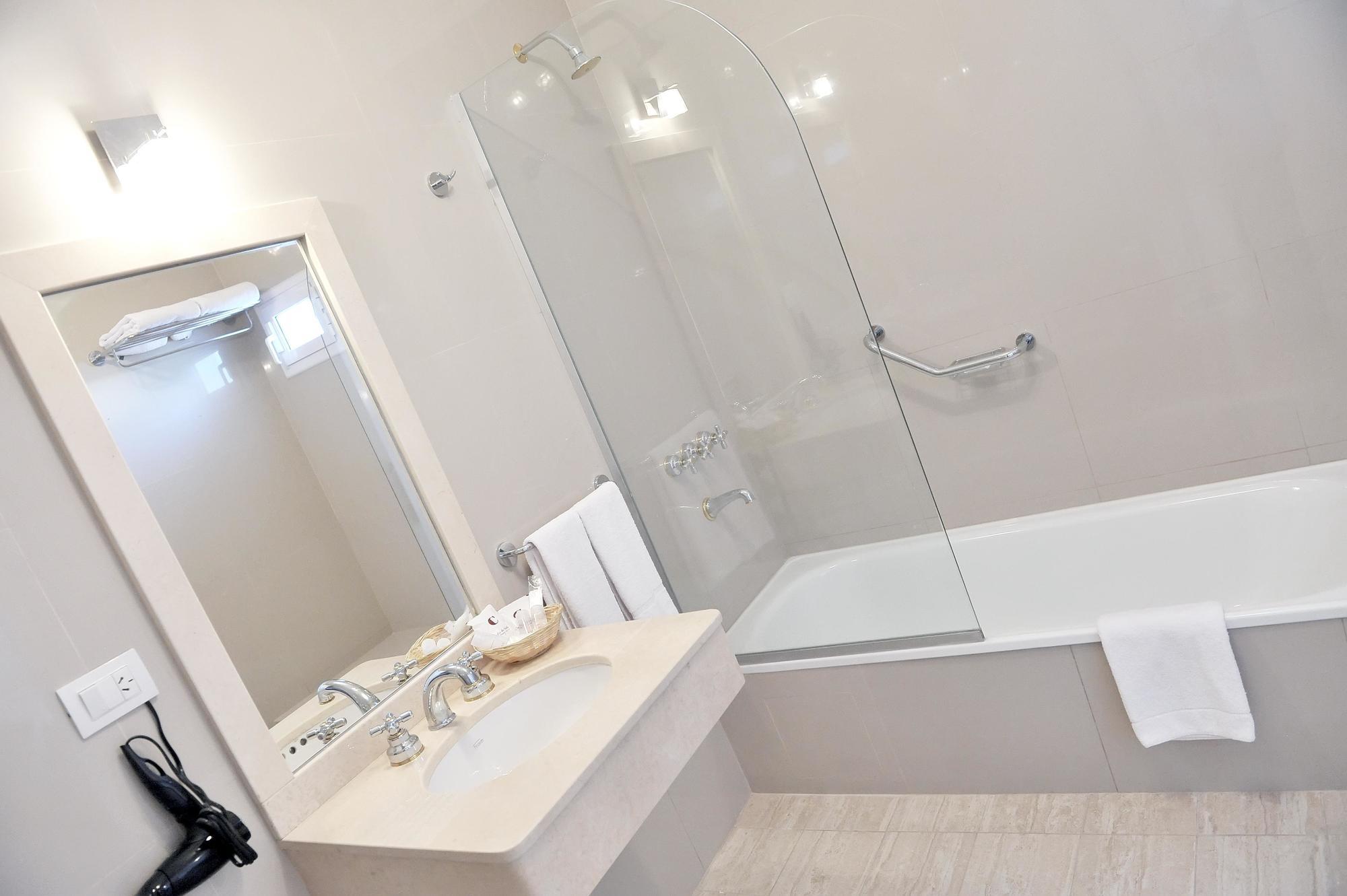 Luxor Hotel & Spa Salta Ngoại thất bức ảnh
